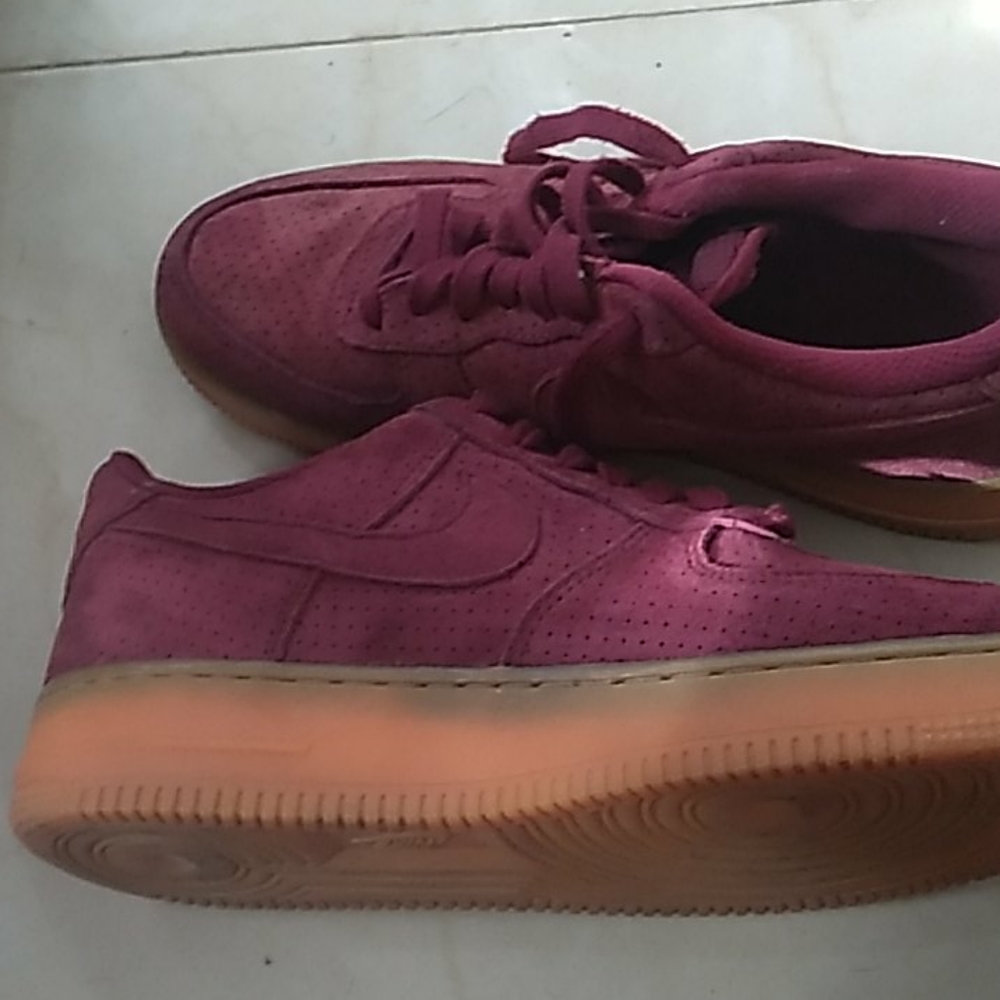 Nike lv8